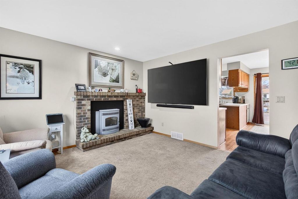 Photo of 3230 S Whip Poor Will LANE, Appleton, WI 54915 (MLS # 50322277)