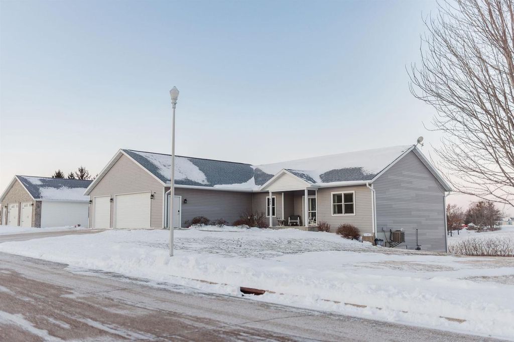 Photo of 645 Carlyle DRIVE, Belmont, WI 53510 (MLS # 2014748)