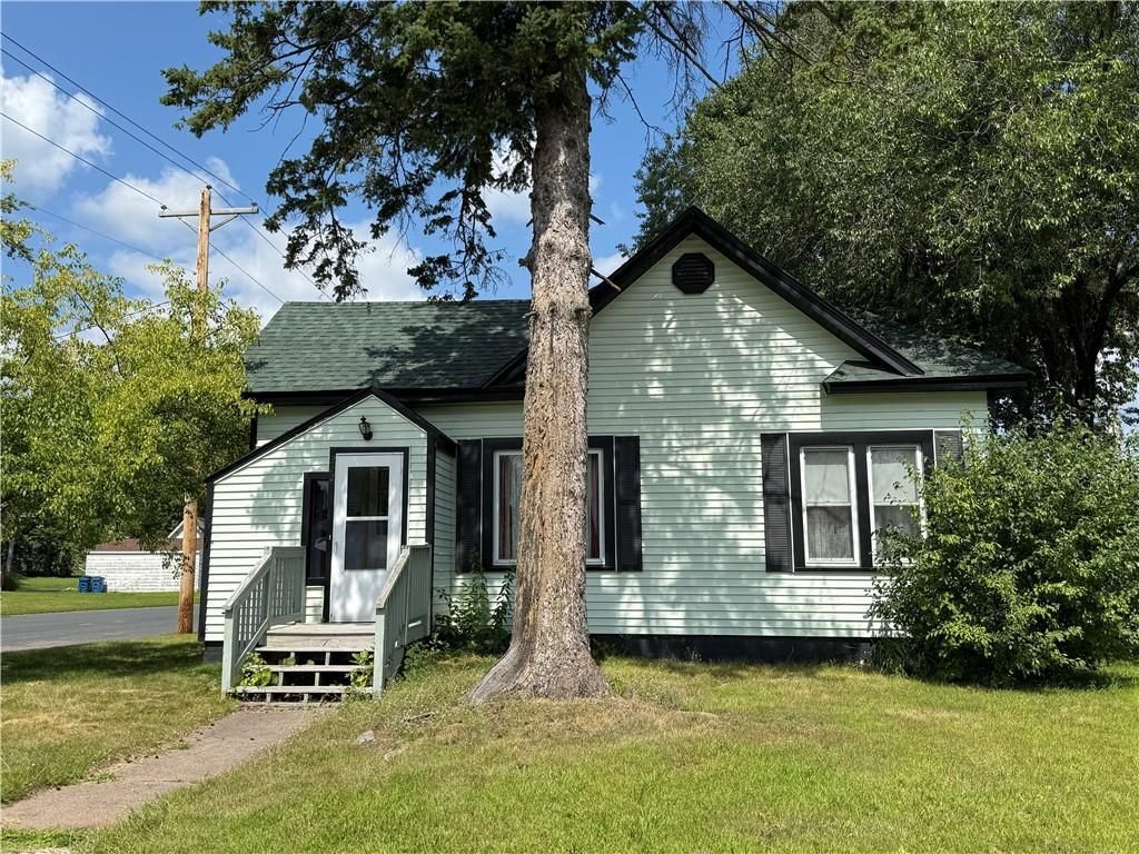 Photo of 222 Spruce STREET, Spooner, WI 54801 (MLS # 1596236)