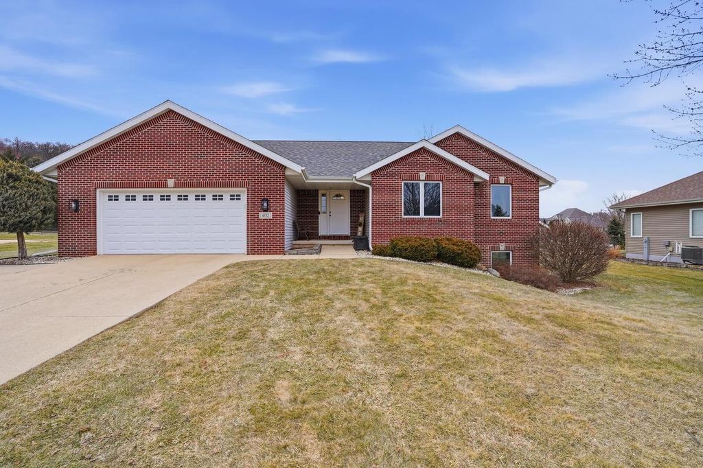 Photo of 402 St Francis COURT, Cross Plains, WI 53528 (MLS # 2016607)