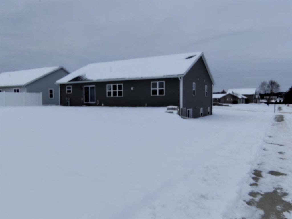 Photo of 2148 Cambridge COURT, Reedsburg, WI 53959 (MLS # 2013553)