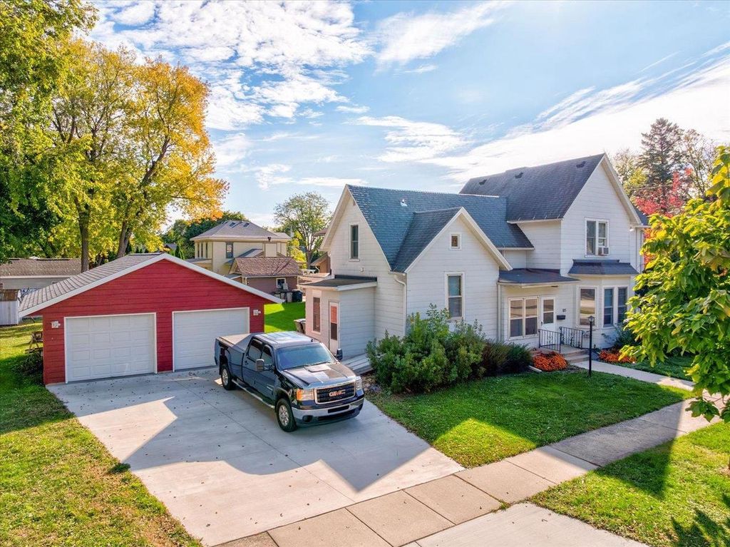 Photo of 105 N Harrison STREET, Stoughton, WI 53589 (MLS # 2016038)