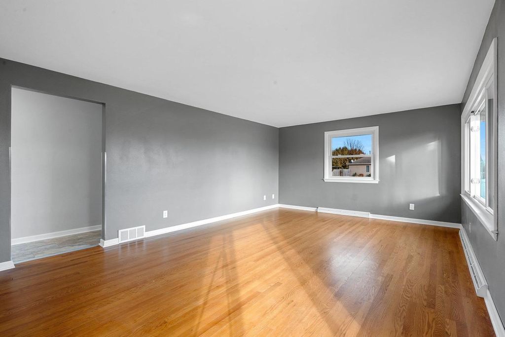 Photo of 4710 W Capitol DRIVE, Appleton, WI 54913 (MLS # 50318476)