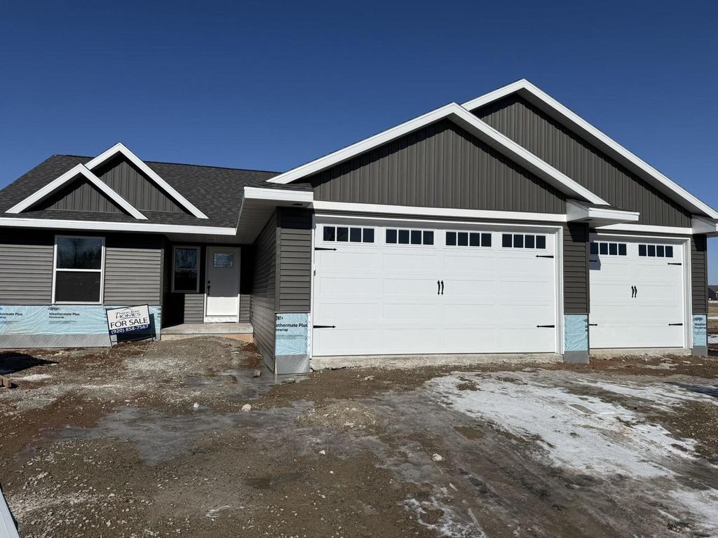 Photo of 5316 Cornhusk LANE, Omro, WI 54963 (MLS # 50321152)