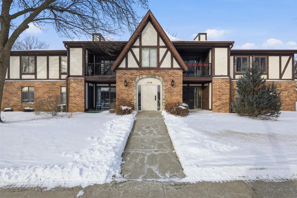 Photo of 1446 Wheeler ROAD #H, Madison, WI 53704 (MLS # 2014359)