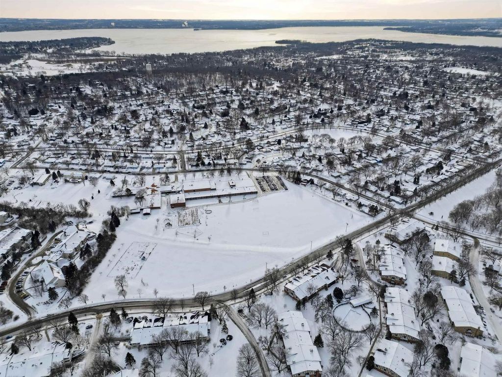 Photo of 1446 Wheeler ROAD #H, Madison, WI 53704 (MLS # 2014359)