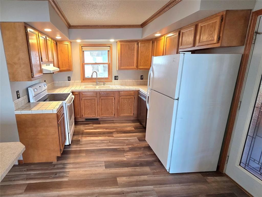 Photo of 816 Starr AVENUE, Eau Claire, WI 54703 (MLS # 1600238)