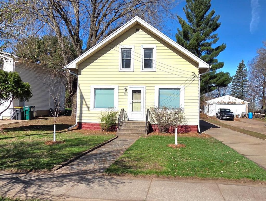 Photo of 816 Starr AVENUE, Eau Claire, WI 54703 (MLS # 1600238)