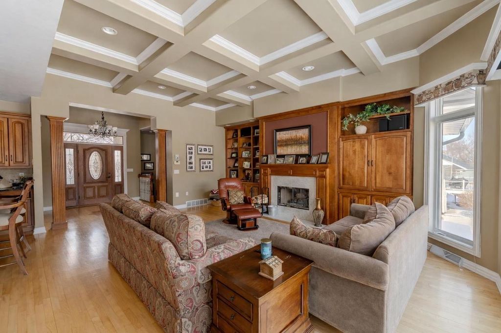 Photo of 4262 Bellhaven LANE, Oshkosh, WI 54904 (MLS # 50325403)