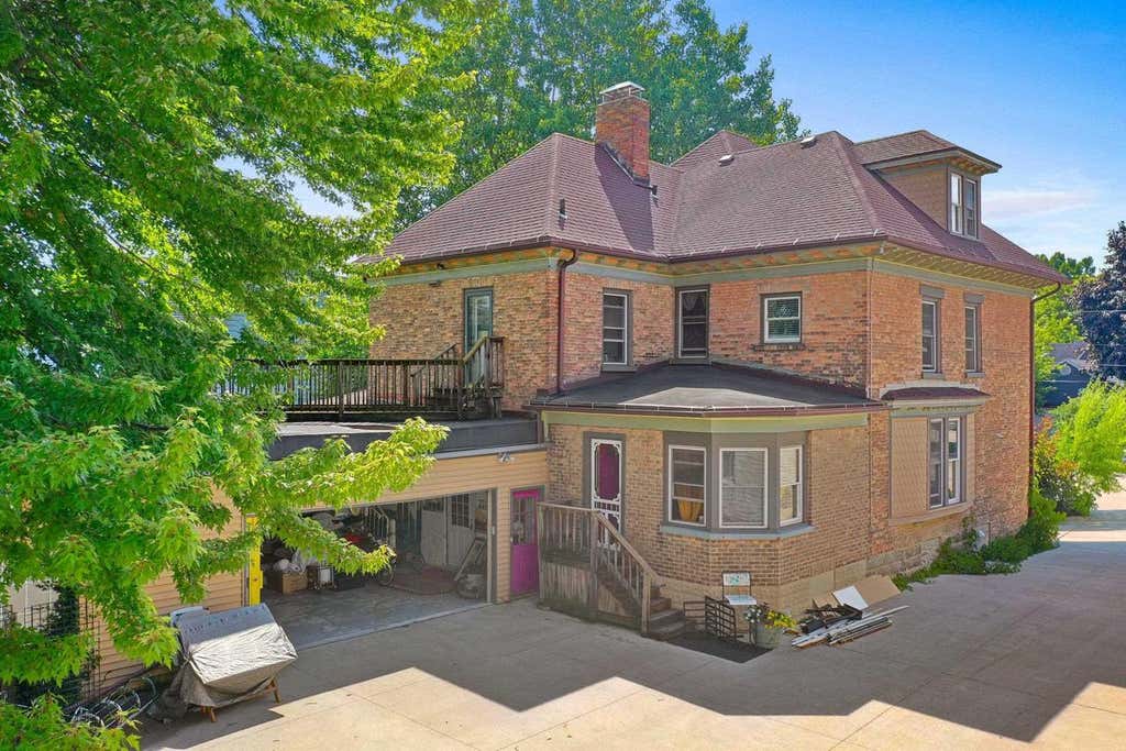 Photo of 300 W Prospect AVENUE, Appleton, WI 54911 (MLS # 50329041)