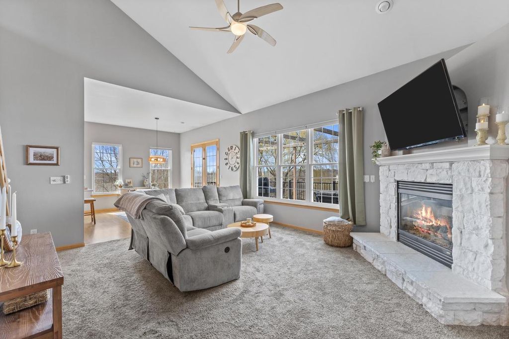 Photo of 1604 Auburn COURT, Waukesha, WI 53189 (MLS # 1956326)