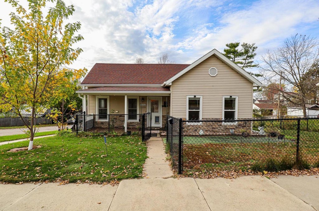 Photo of 320 Vine STREET, Baraboo, WI 53913 (MLS # 2035693)