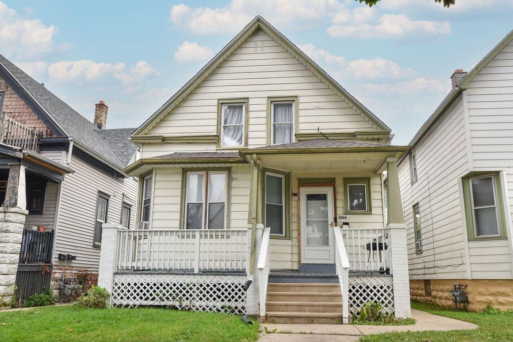 Photo of 2166 S 6th STREET, Milwaukee, WI 53215 (MLS # 1940423)
