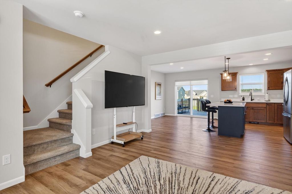 Photo of 816 Blue Crane RUN, Verona, WI 53593 (MLS # 2021691)