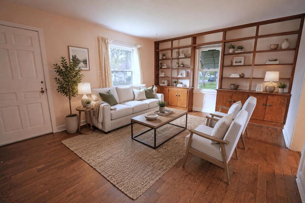 Photo of 614 Schwartz STREET, Green Bay, WI 54302 (MLS # 50325279)