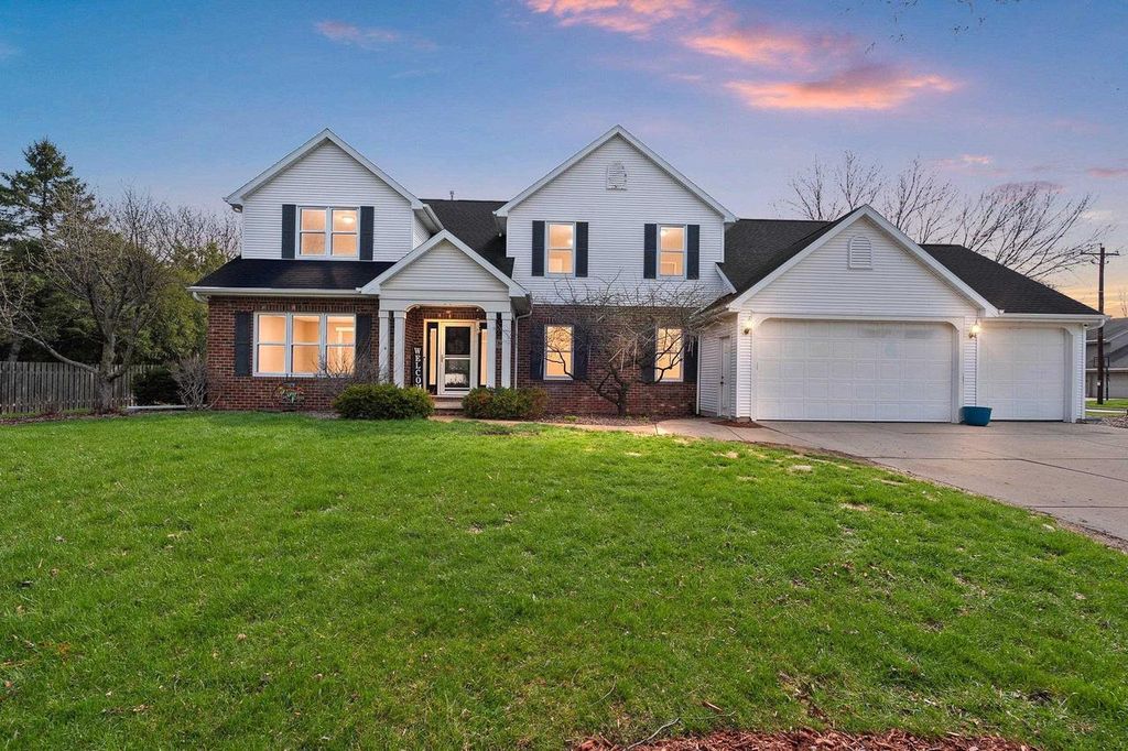 Photo of 3400 N Rankin STREET, Appleton, WI 54911 (MLS # 50324032)