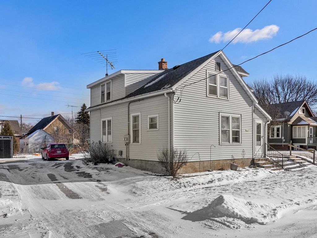 Photo of 1129 S 20th STREET, Manitowoc, WI 54220 (MLS # 1949101)