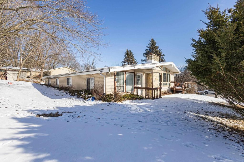 Photo of 170 N College DRIVE, Platteville, WI 53818 (MLS # 2015815)