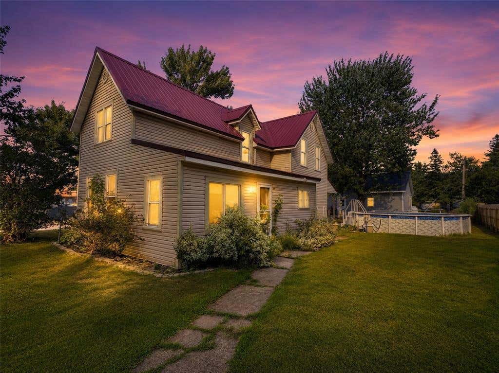 Photo of 1632 Tainter St, Menomonie, WI 54751 (MLS # 1604255)