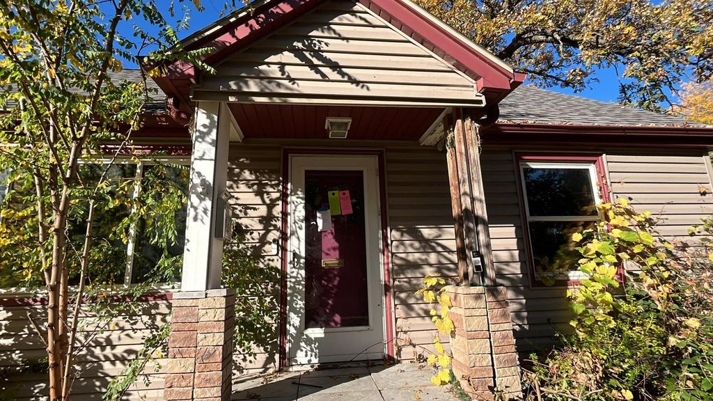 Photo of 821 N Washington STREET, Janesville, WI 53548 (MLS # 1941121)