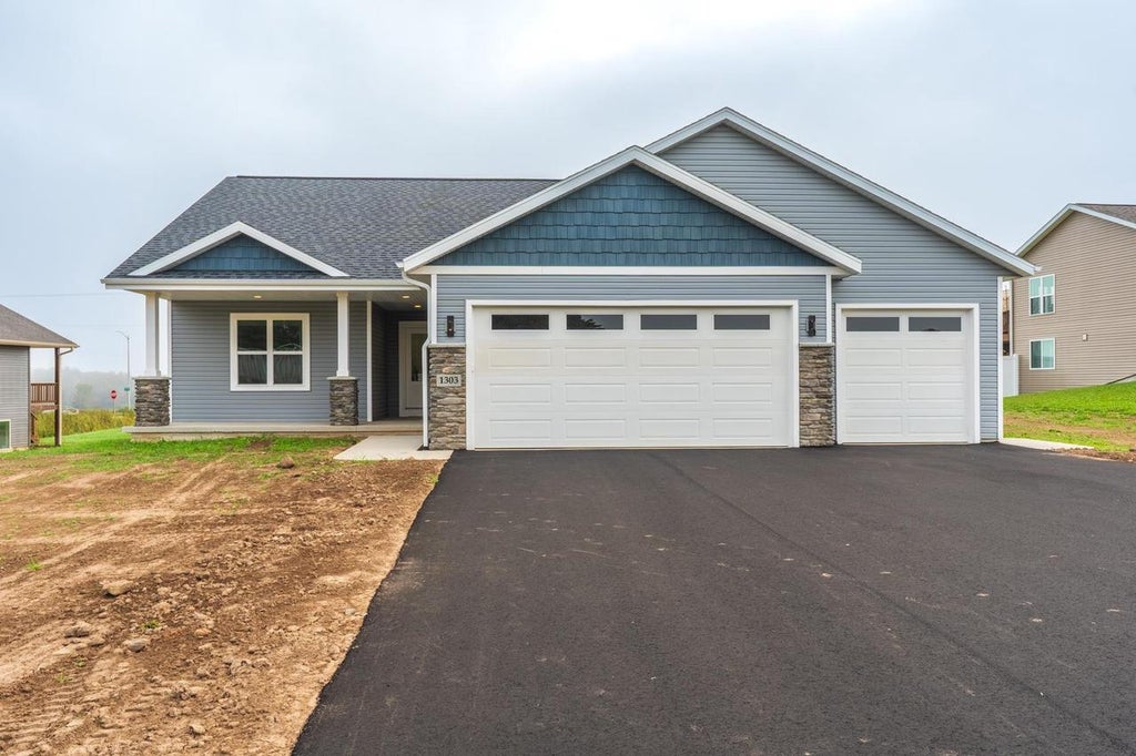 Photo of 1303 Delmore DRIVE, Merrill, WI 54452 (MLS # 22601069)