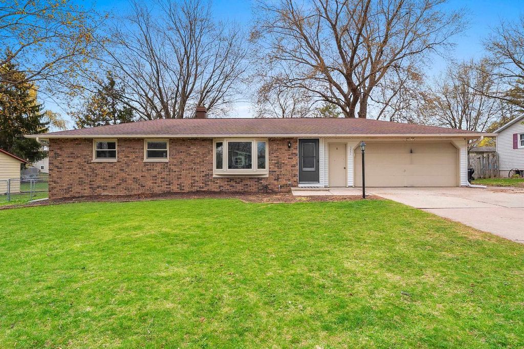 Photo of 3051 Holland ROAD, Green Bay, WI 54313 (MLS # 50324392)