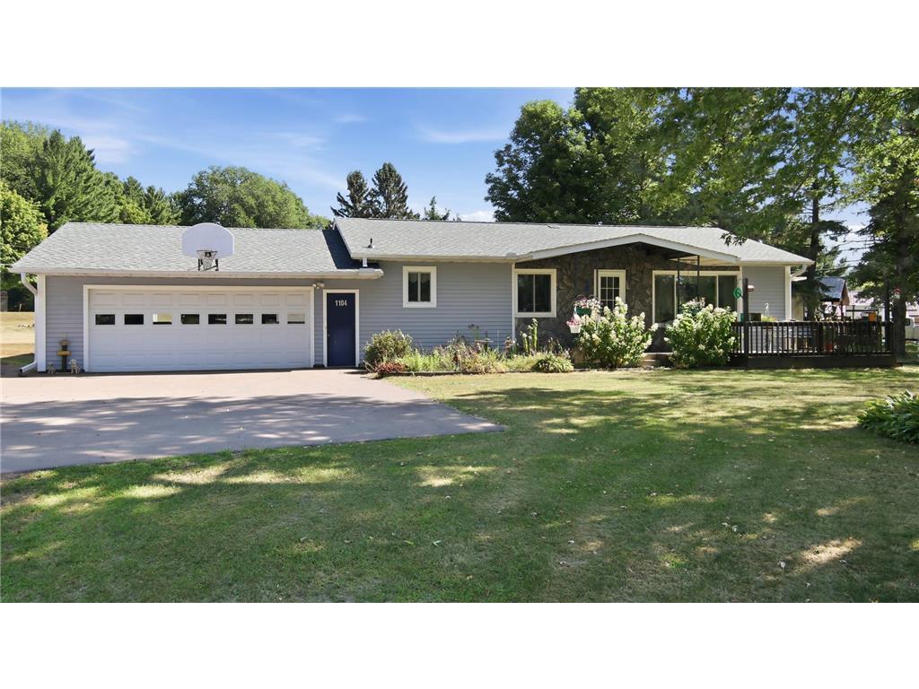 Photo of 1104 W Winter AVENUE, Elmwood, WI 54740 (MLS # 7136453)