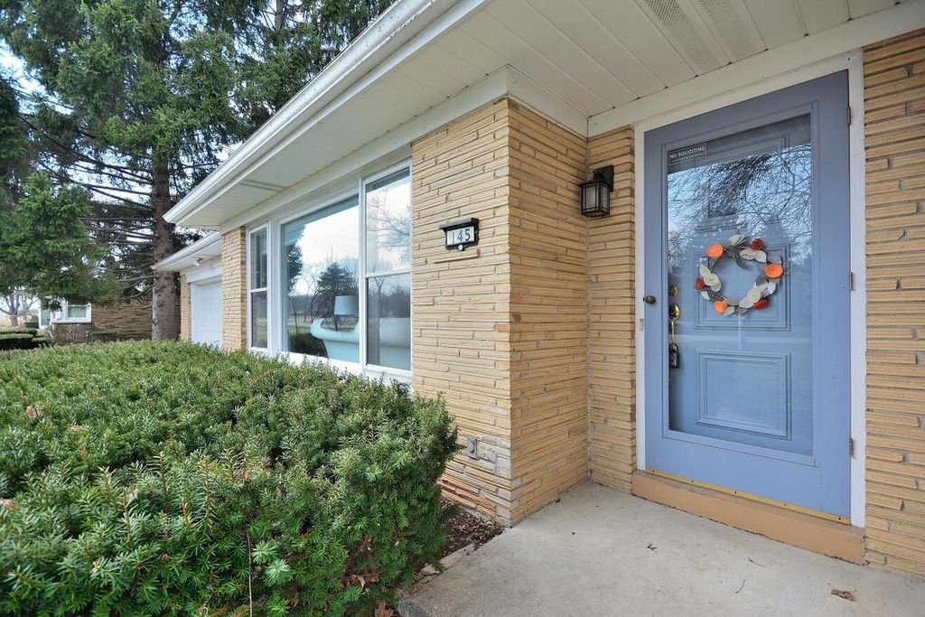 Photo of 145 Lynnwood LANE, Brookfield, WI 53005 (MLS # 1954879)