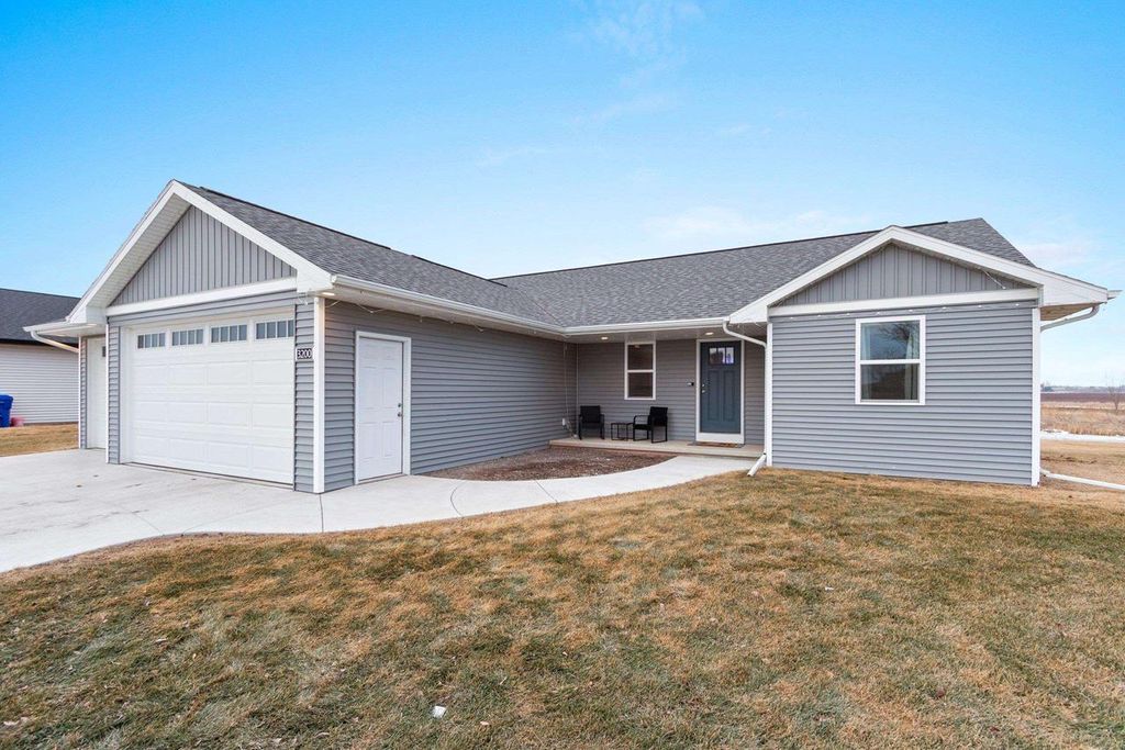 Photo of 3200 S Weiler ROAD, Kaukauna, WI 54130 (MLS # 50321320)