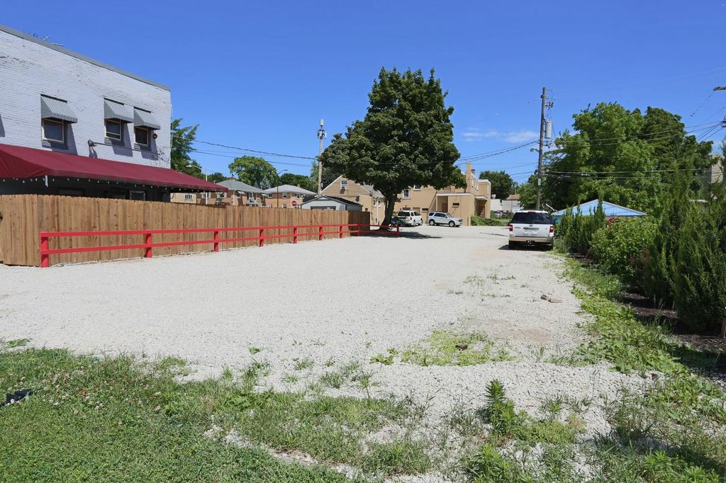 Photo of 88 W Becher STREET, West Allis, WI 53227 (MLS # 1945865)