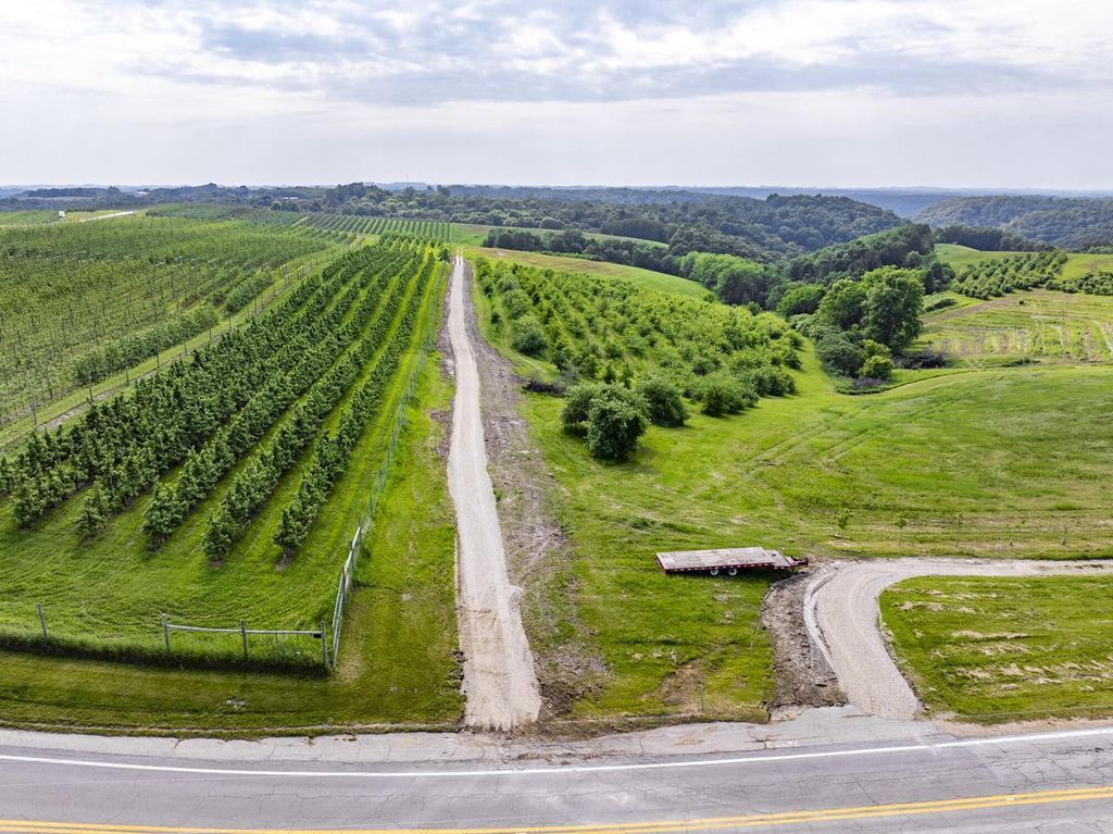 Photo of 62 acres State Highway 171, Gays Mills, WI 54631 (MLS # 2018964)