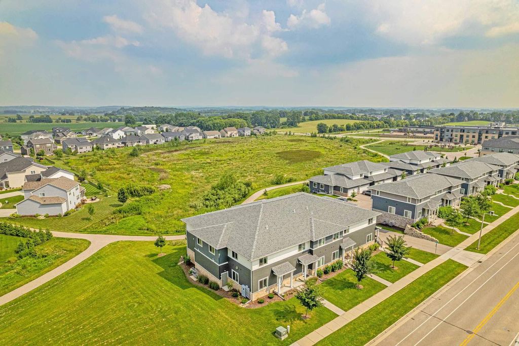 Photo of 5501 PRAIRIE PLACE DRIVE, Mcfarland, WI 53558 (MLS # 2015796)