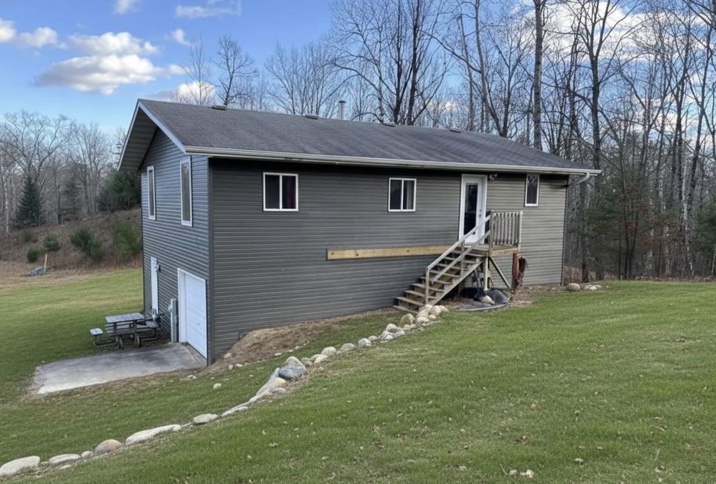 Photo of 16611 N Maiden Lake ROAD, Mountain, WI 54149 (MLS # 50318907)