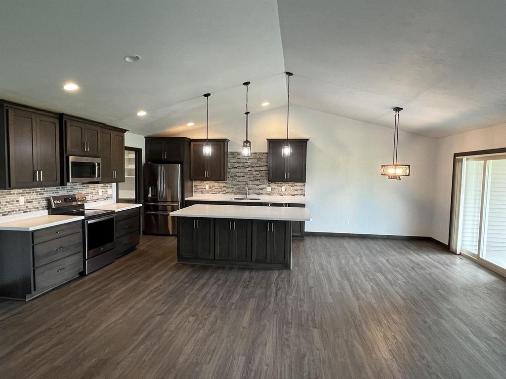 Photo of 613 Hammen COURT, Kaukauna, WI 54130 (MLS # 50324708)