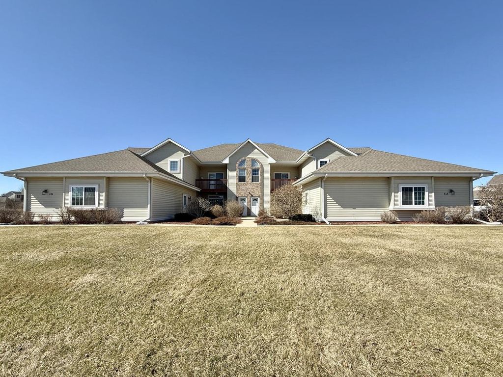 Photo of 434 Betzer ROAD #B, Delavan, WI 53115 (MLS # 1953379)
