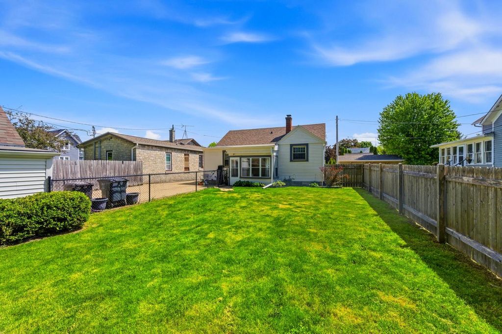 Photo of 206 W Second STREET, Oconomowoc, WI 53066 (MLS # 1964623)