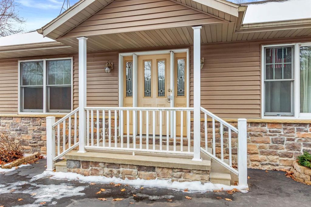 Photo of W9947 County Road C Rd, Wautoma, WI 54982 (MLS # 50321897)