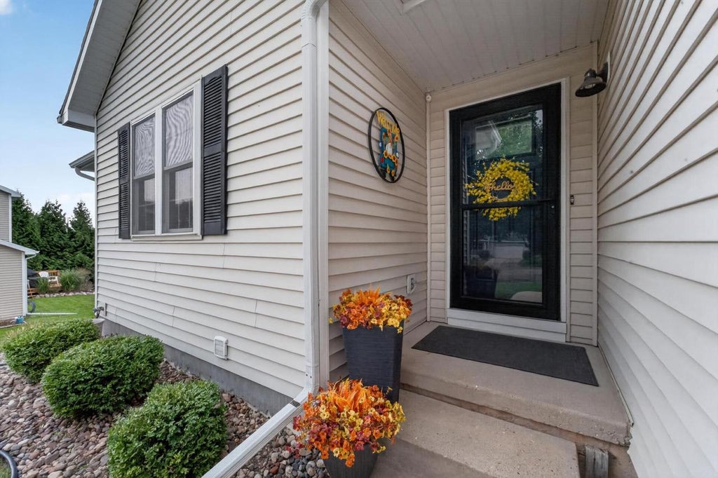 Photo of 113 Terrace COURT, Mount Horeb, WI 53572 (MLS # 2032080)