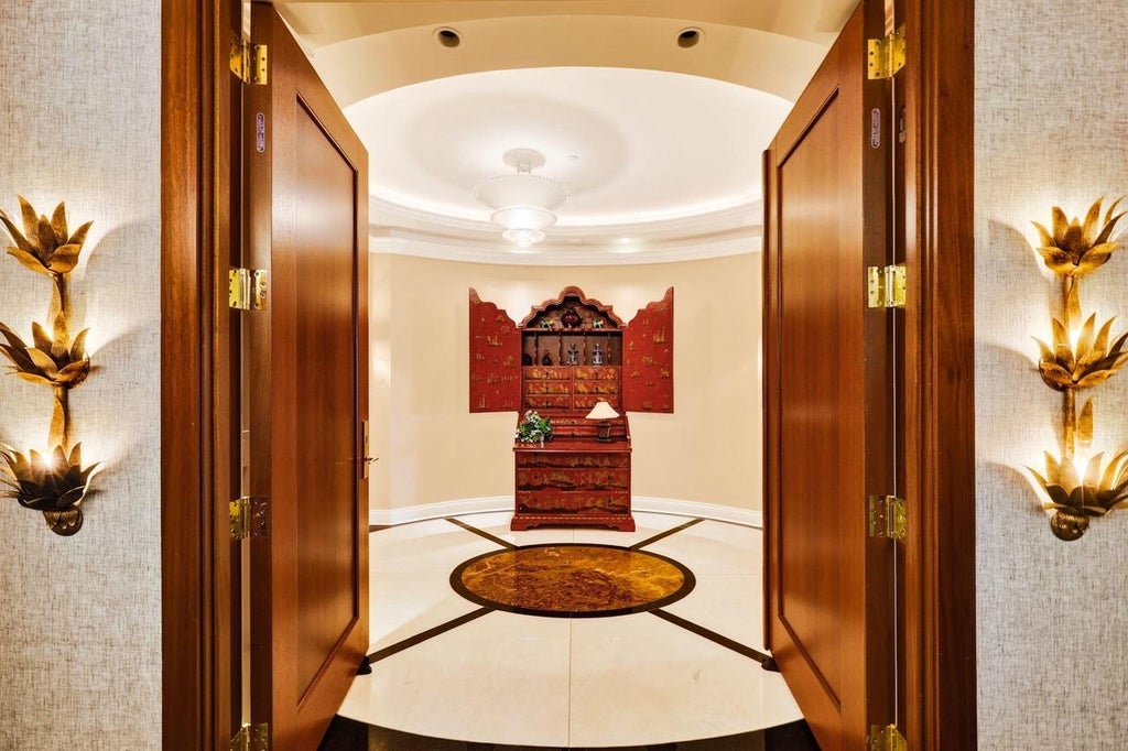 Photo of 100 Wisconsin AVENUE #1201, Madison, WI 53703 (MLS # 2031952)