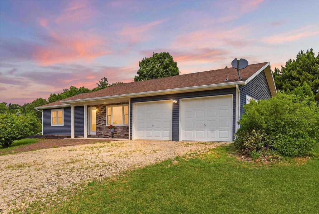 Photo of W2342 County Road Q, Berlin, WI 54923 (MLS # 50328450)