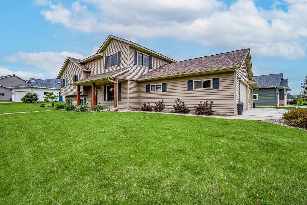 Photo of 1930 Sloan STREET, Eau Claire, WI 54703 (MLS # 1601496)