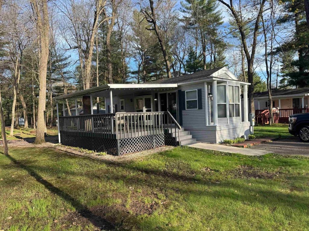 Photo of 114 SUGAR MAPLE CIRCLE #174, Lake Delton, WI 53965 (MLS # 2021705)