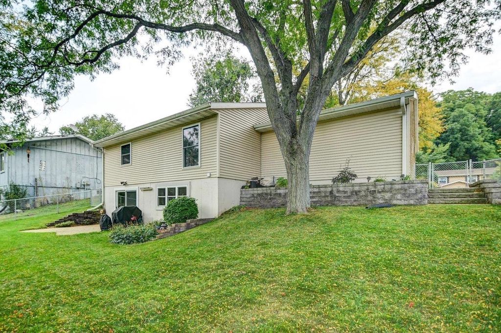 Photo of 2622 McKenna BOULEVARD, Madison, WI 53711 (MLS # 2008509)