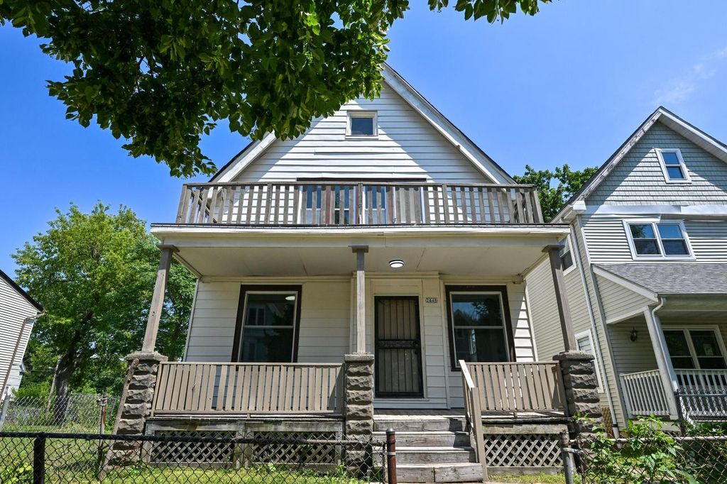 Photo of 2448 N 28th STREET, Milwaukee, WI 53210 (MLS # 1971106)