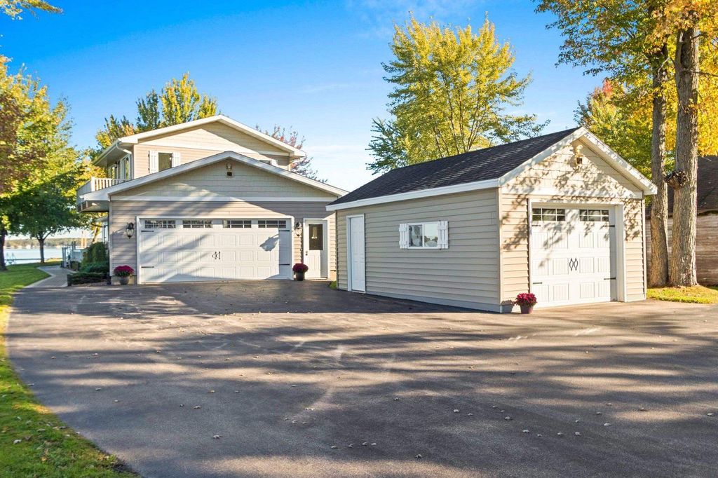 Photo of W4874 Swan Acre DRIVE, Cecil, WI 54111 (MLS # 50316533)