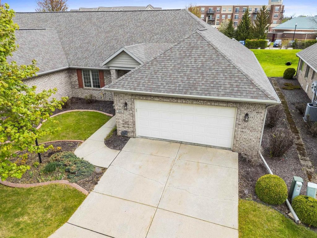 Photo of 394 Woodfield DRIVE, Green Bay, WI 54313 (MLS # 50325551)