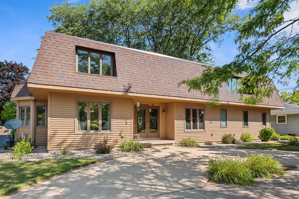 Photo of 1710 W Marquette STREET, Appleton, WI 54914 (MLS # 50331645)