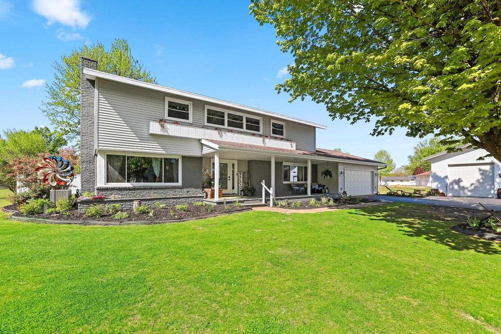 Photo of 504 Sunrise ROAD, Tigerton, WI 54486 (MLS # 50326007)