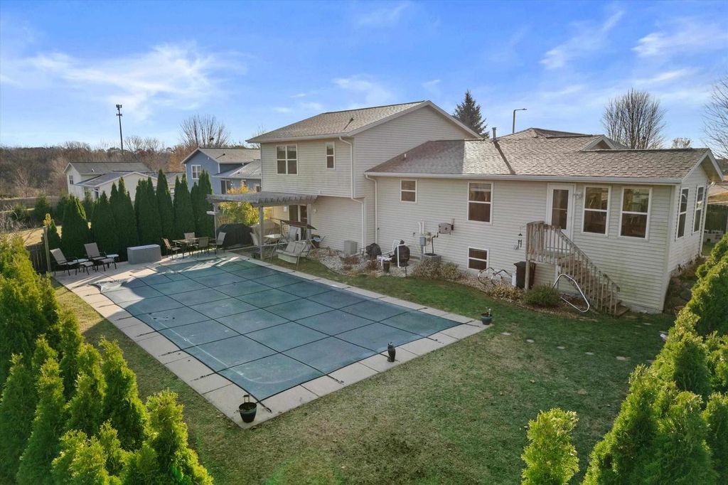 Photo of 502 Lorraine DRIVE, Edgerton, WI 53534 (MLS # 2012559)