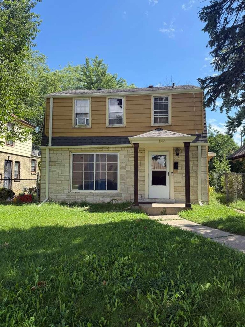 Photo of 4166 N 17th STREET, Milwaukee, WI 53209 (MLS # 1938265)